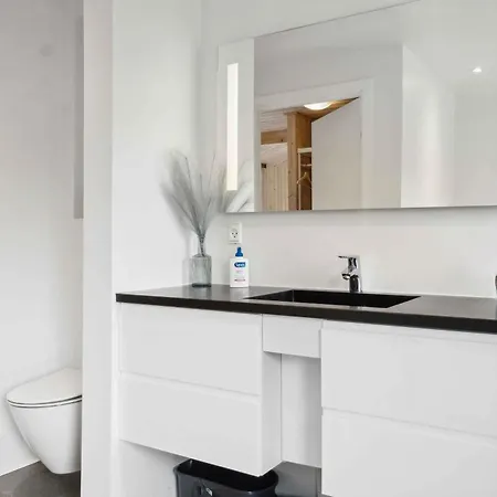 Ferienhaus Lovely Bright Summer House In Marielyst Bøtø By