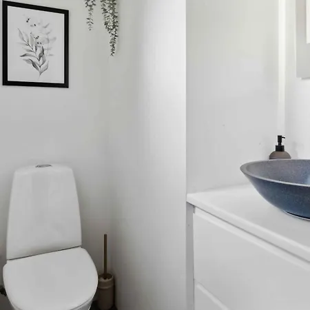 Lovely Bright Summer House In Marielyst Nyaraló