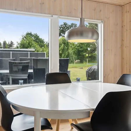 Ferienhaus Lovely Bright Summer House In Marielyst *