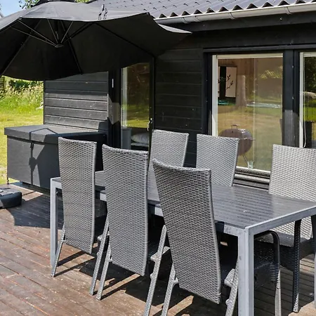 Lovely Bright Summer House In Marielyst * Bøtø By