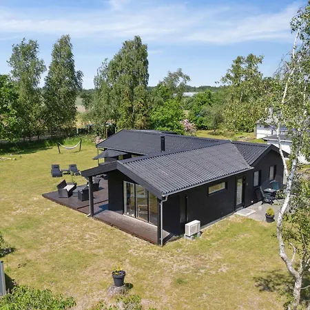 Lovely Bright Summer House In Marielyst