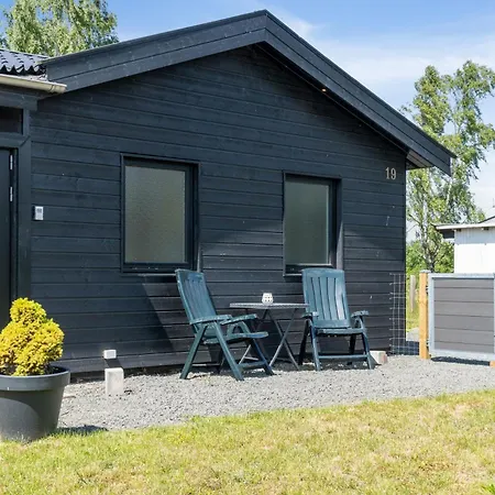 Feriehus Lovely Bright Summer House In Marielyst