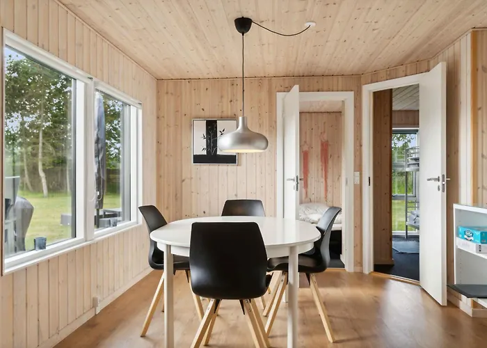 Lovely Bright Summer House In Marielyst