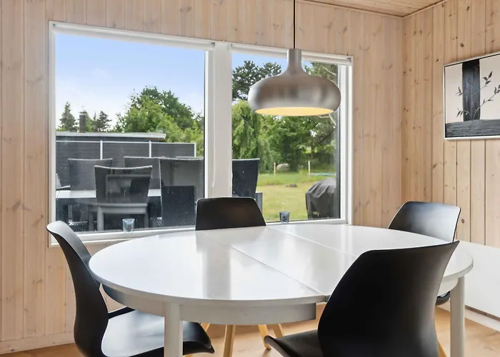 Σπίτι διακοπών Lovely Bright Summer House In Marielyst *