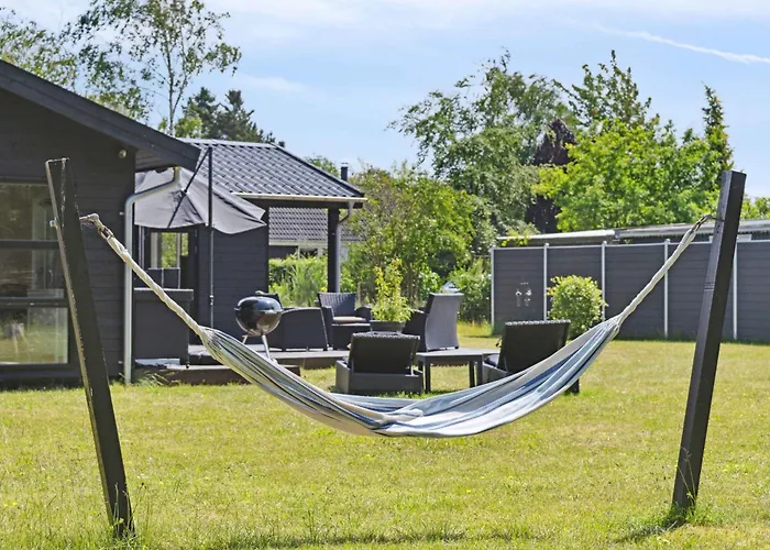 Lovely Bright Summer House In Marielyst